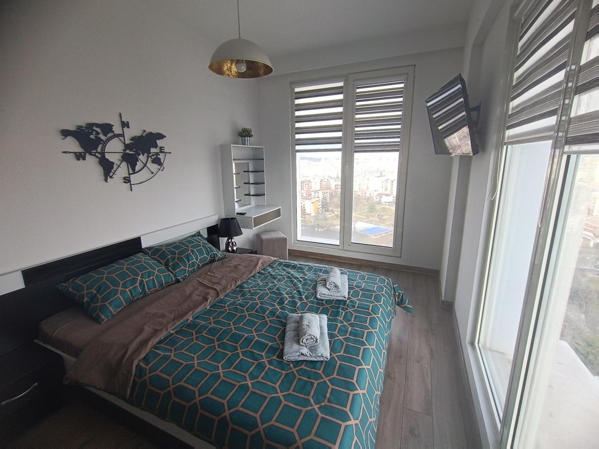 18Th & 16H Floor Secure Luxury Condos With Pool & Fitness Included In Price Skopie Exterior foto