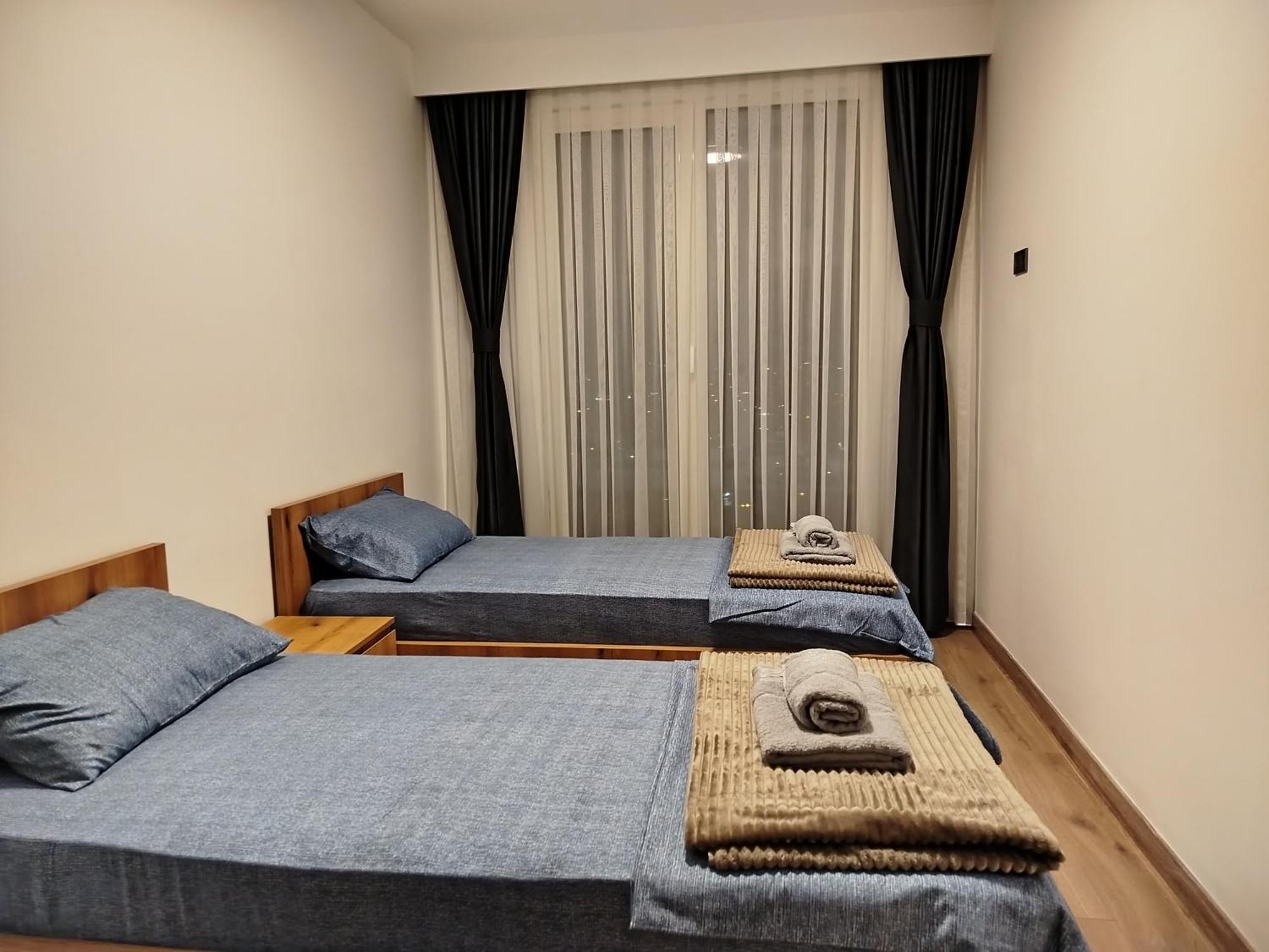 18Th & 16H Floor Secure Luxury Condos With Pool & Fitness Included In Price Skopie Exterior foto