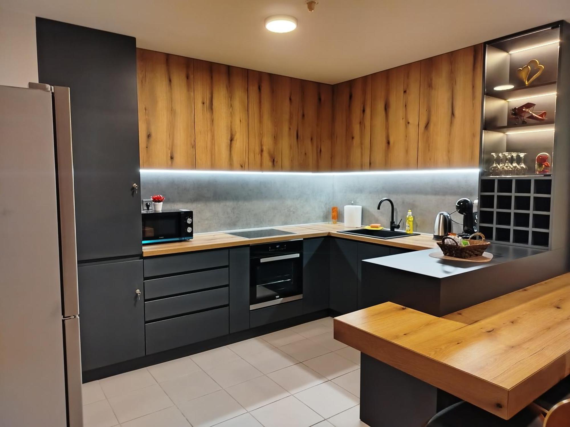 18Th & 16H Floor Secure Luxury Condos With Pool & Fitness Included In Price Skopie Exterior foto